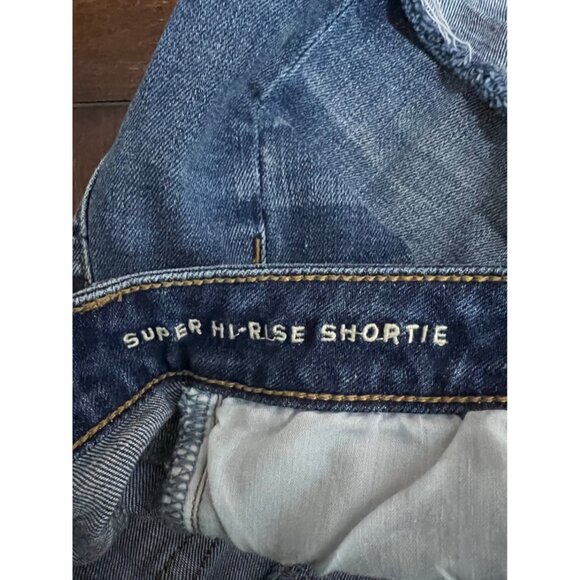 American Eagle Super Hi-Rise Shortie raw Hem Denim Jeans Size 4 - Picture 4 of 8
